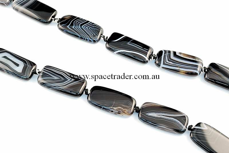 Agate - 15x30mm Rectangle Black Banded Agate Bead in 12 Pcs a Strand