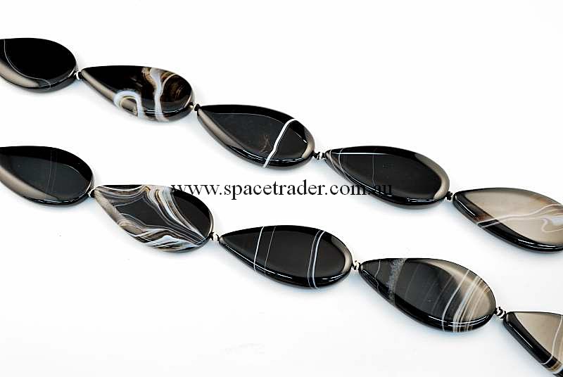 Agate - 26x50mm Teardrop Black Banded Agate Bead in 8 Pcs a Strand