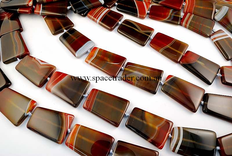 Agate - 22x30x40mm Trapezium New Botswana Agate in 9 Pcs a Strand