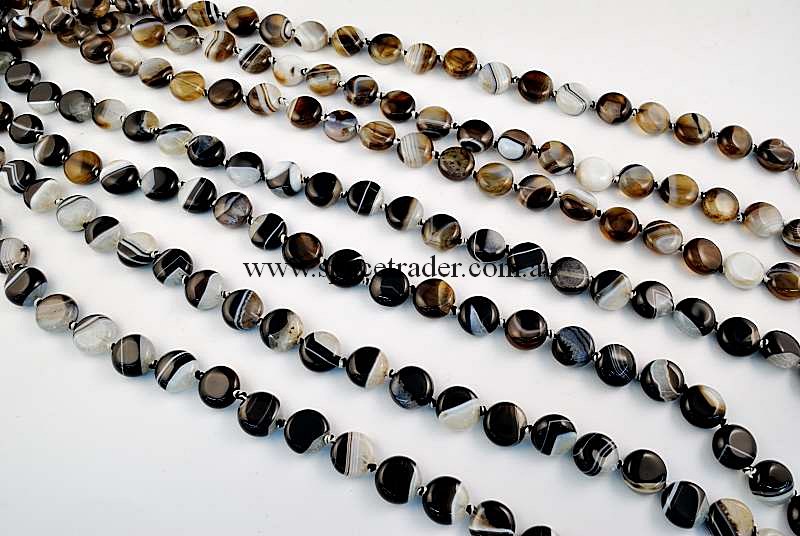 Agate - 12mm Puffed Circle Black Banded Agate in 28 Pcs a Strand