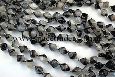 Agate - 14x18mm Irreuglar Faceted Bicone Black Agate with Inclusion in 20 Pcs a Strand