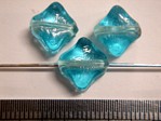 glass - 1818-027 - 10mm X cube - trans pale blue x 1 KG