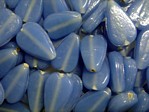 glass - 1813-284 - 15 x 10mm leaf - translucent mid blue x 1 KG