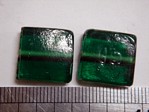 glass - 1825-003 - 15mm flat square - dark green x 1 KG