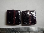 glass - 1825-283 - 15mm flat square - plum x 1 KG