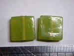 glass - 1825-288 - 15mm flat square - tree green x 1 KG