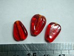 glass - 1813-312 - 15 x 10mm leaf - trans cherry red x 1 KG