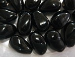 glass - 1914-039 - 17 x 10mm drop - black x 1 KG