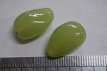 glass - 1914-288 - 17 x 10mm drop - grass green x 1 KG